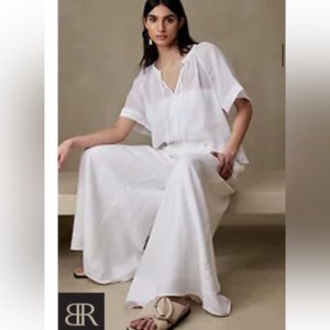 Banana Republic Women’s Ramie top